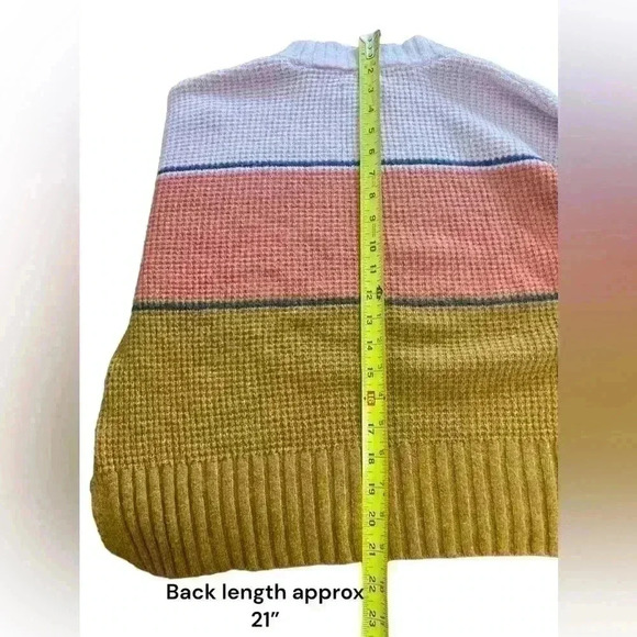 SO Soft sweater - Large - Picture 5 of 11